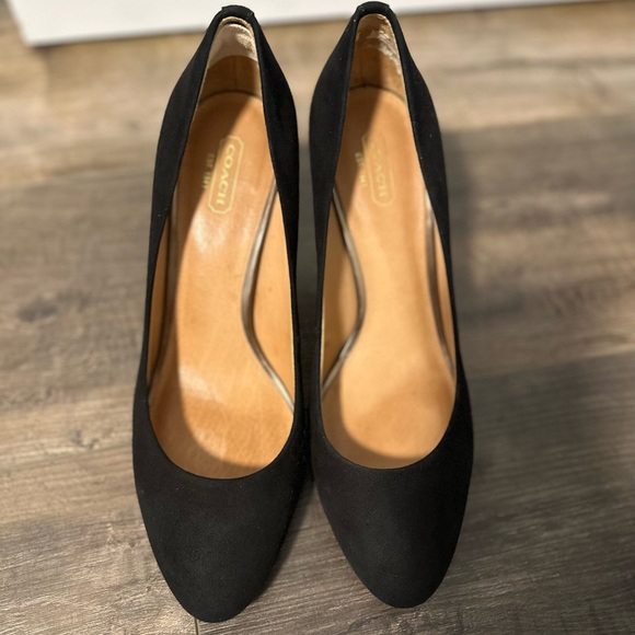 Coach black suede pumps size 10 - Picture 7 of 7